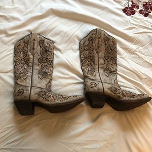 Buckle cowboy boots